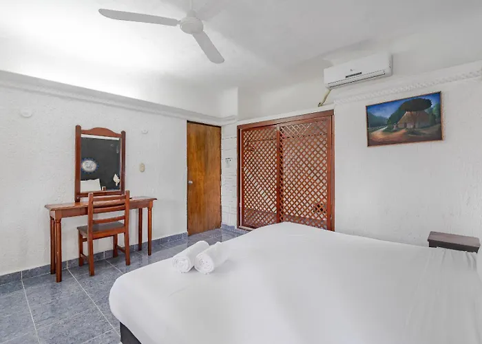 Mayan Art Boutique - 10th Ave Hotel Playa del Carmen