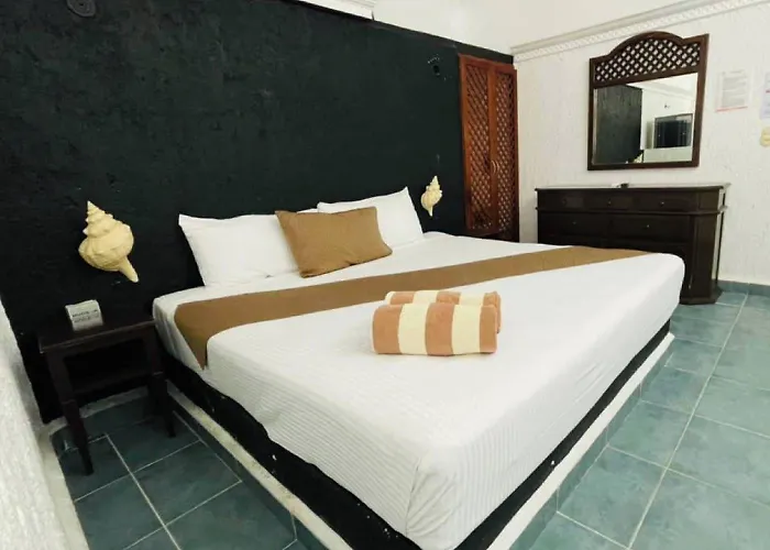 Mayan Art Boutique - 10th Ave Hotel Playa del Carmen
