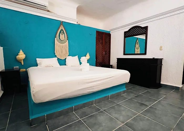 Mayan Art Boutique - 10th Ave Hotel 5*